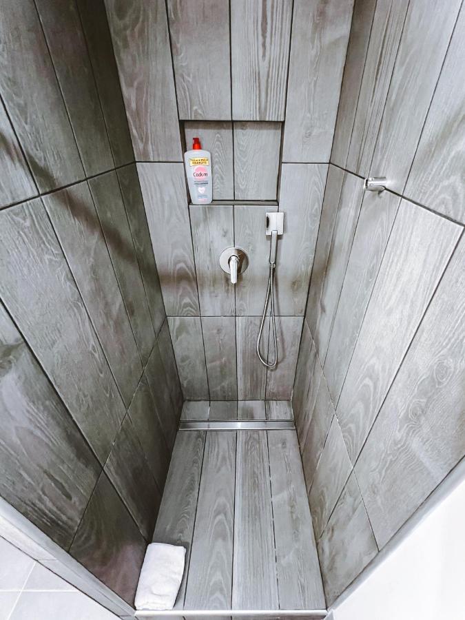 Sky - Gite Meuble & Confort Drome - Ecolodgite Laveyron Exterior foto
