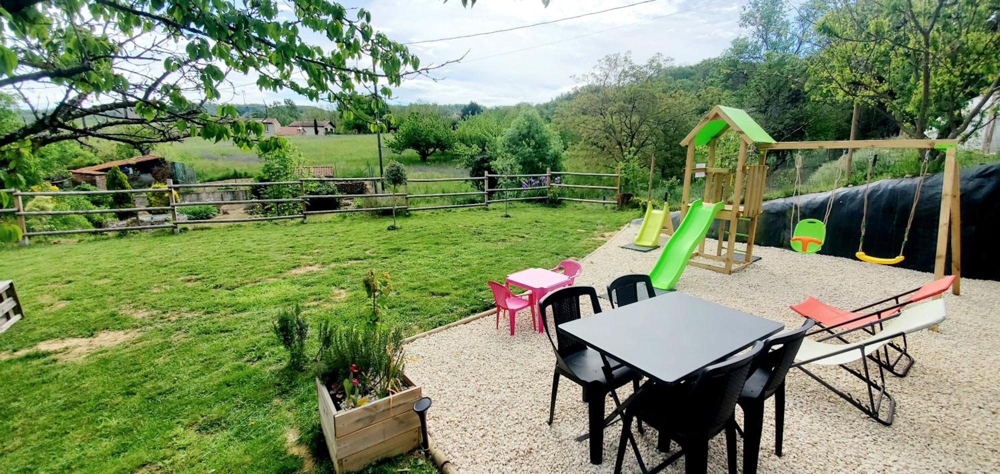 Sky - Gite Meuble & Confort Drome - Ecolodgite Laveyron Exterior foto